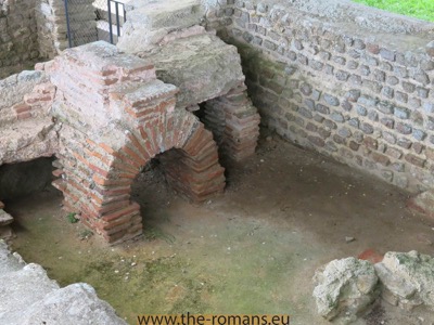 juf010-roman-bath-heating-hypocaustum 