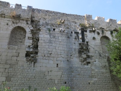 diocletspalace 010 north wall 2 
