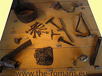 vpf-028-tools-nails 