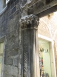corinthian pillar